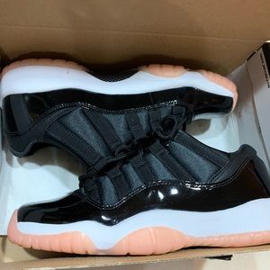 Jordan 11s